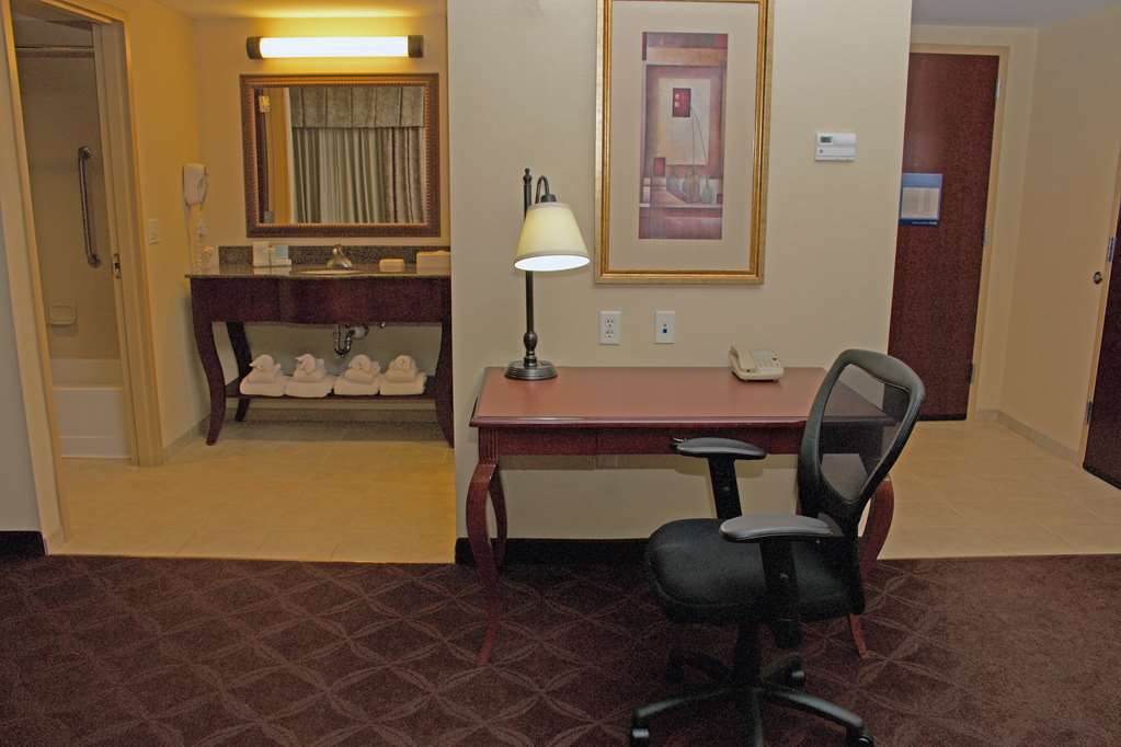 Hampton Inn & Suites Chesapeake-Battlefield Boulevard Номер фото